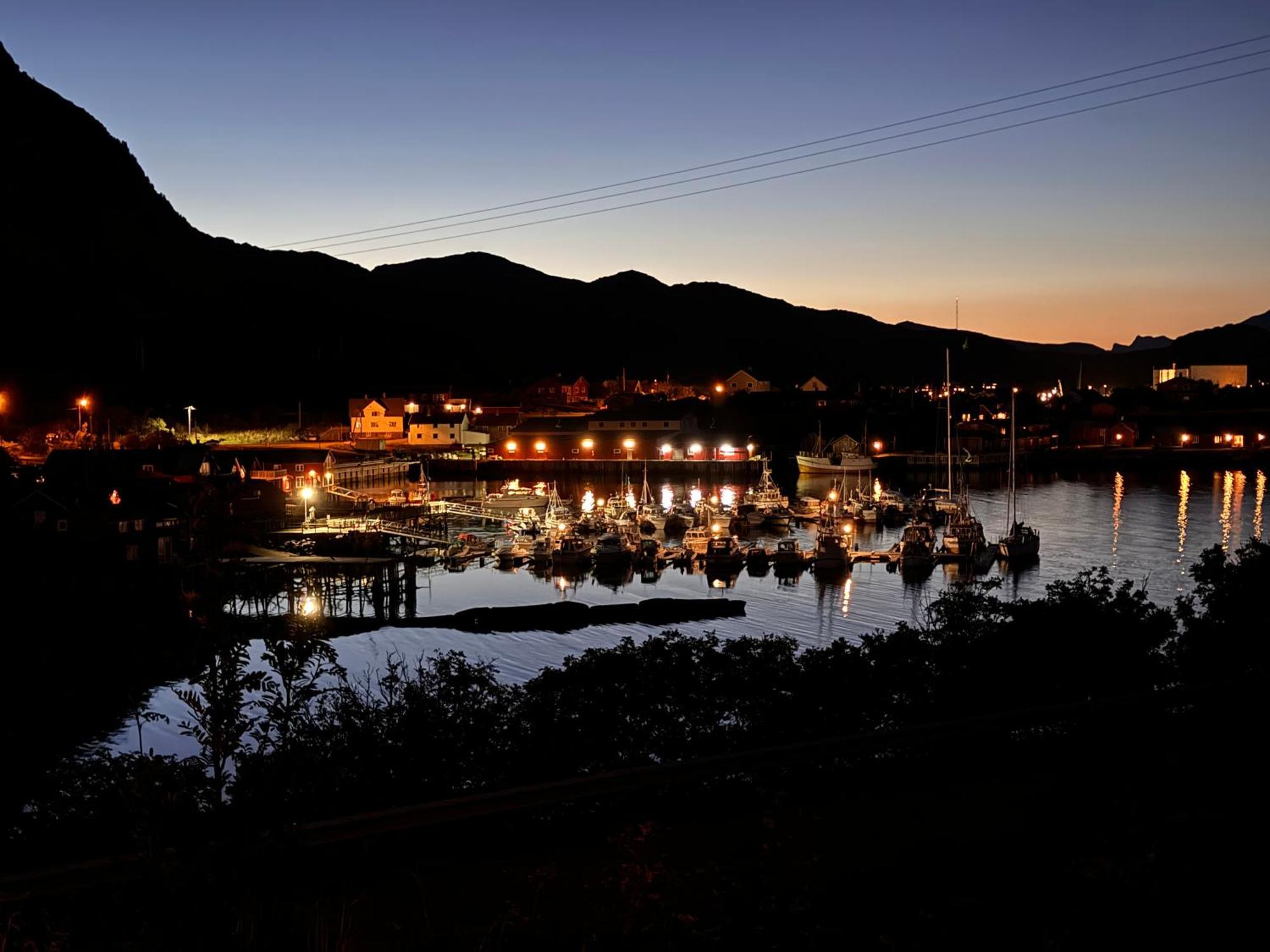 Superior Cabin Ballstad Lofoten Экстерьер фото